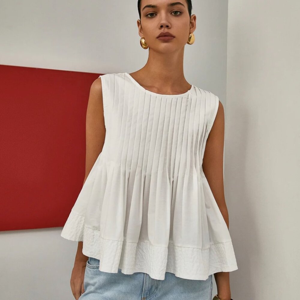 Commense White Pleated Peplum Sleeveless Blouse